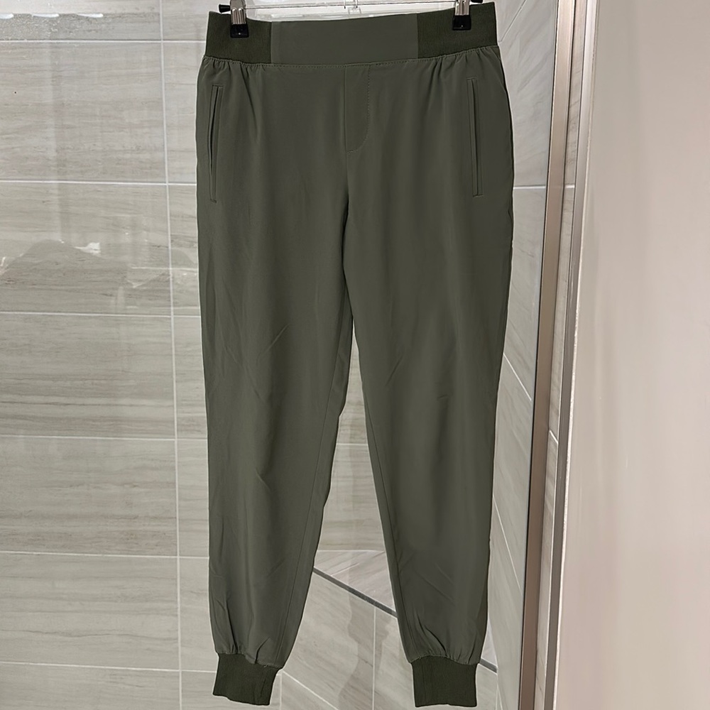 Banana Republic Green Pants - Size XXS